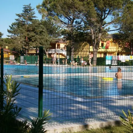 Azzurro Apartment Bibione Exterior photo