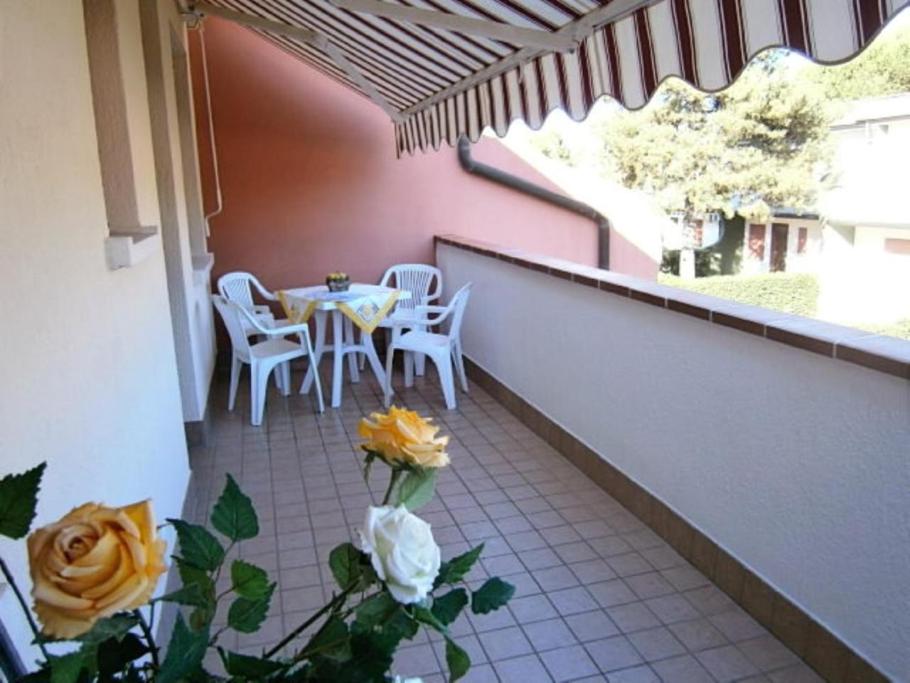 Azzurro Apartment *